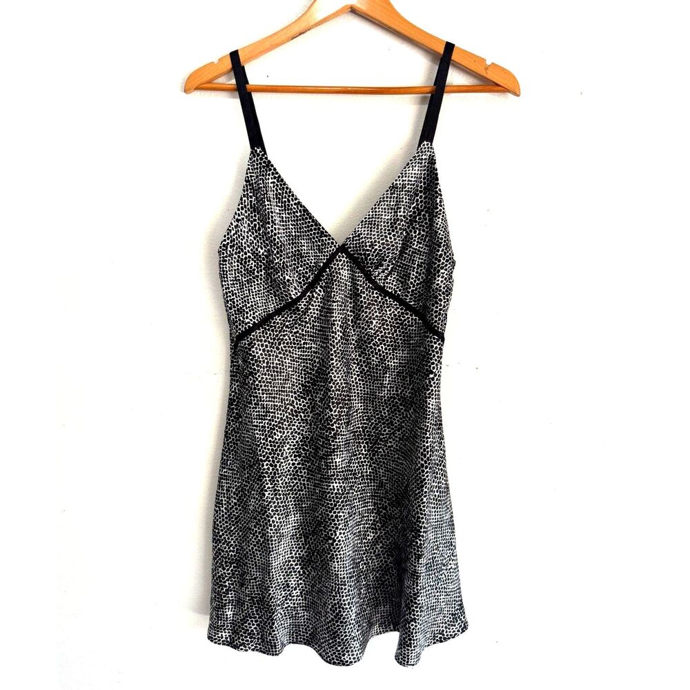 Jones New York cami slip dress animal print satin chemise sleepwear women M